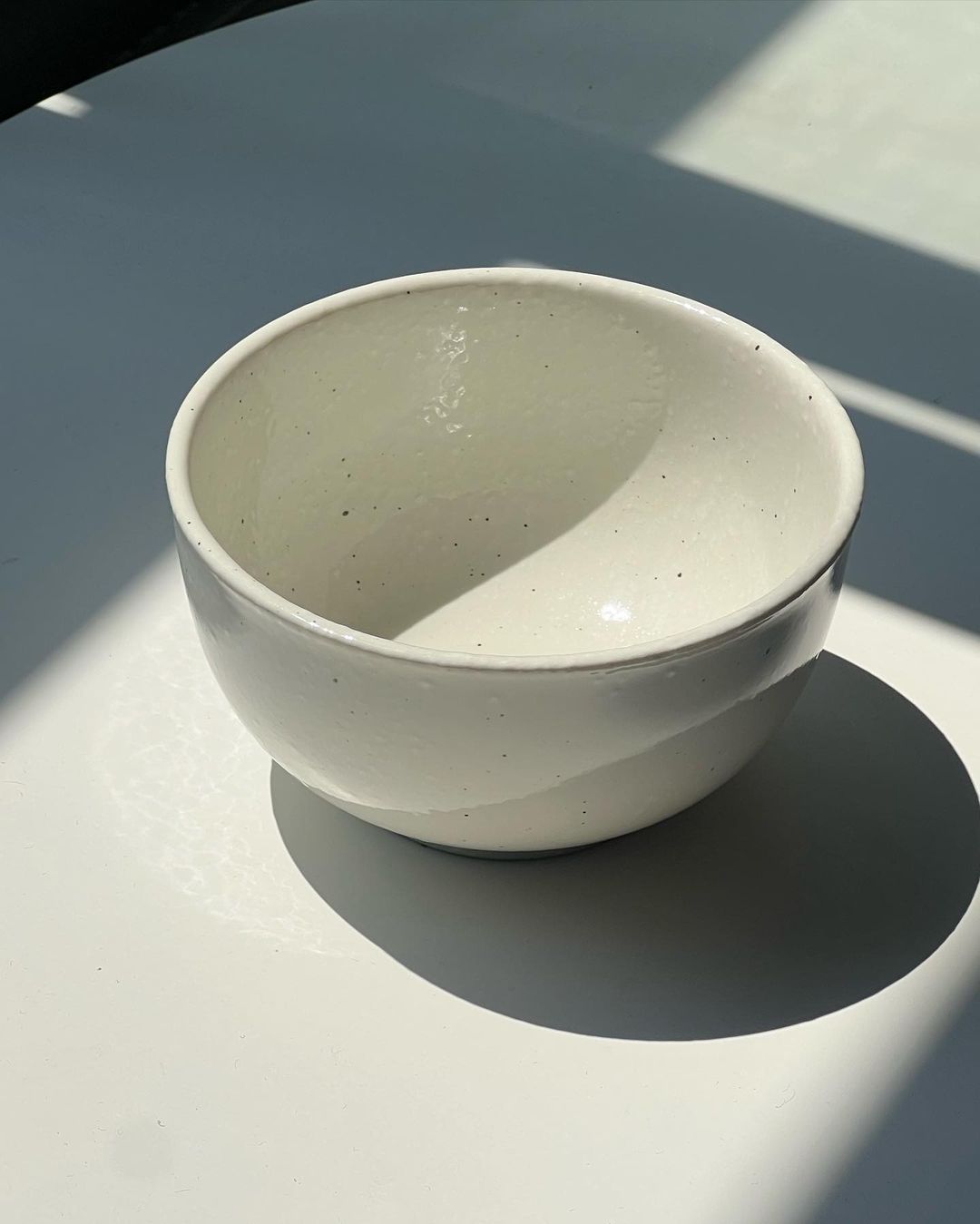 Chén Sứ/Gốm Phong Cách Tối Giản Rustic (Men Đốm)