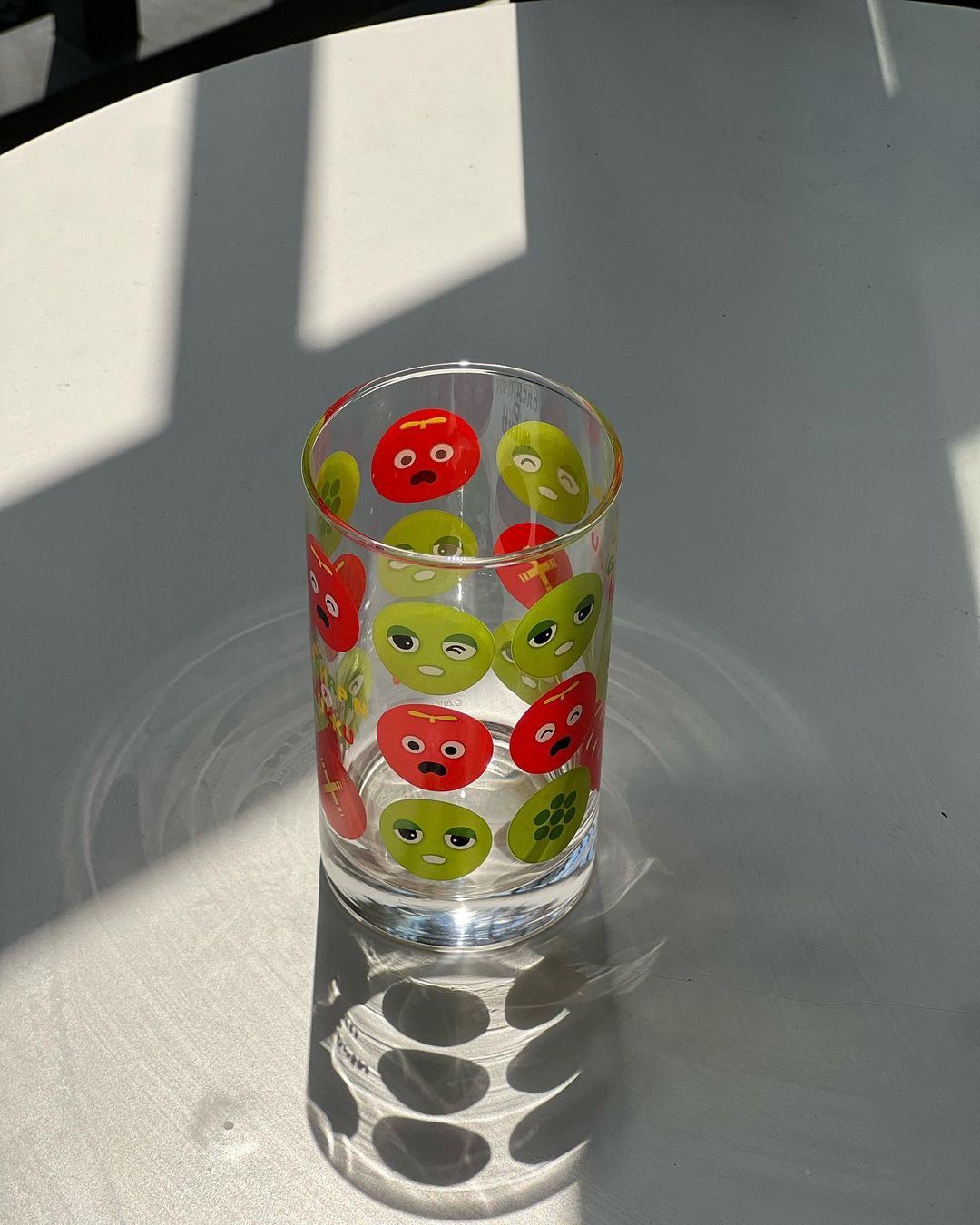 Ly Thủy Tinh Hoạt Hình Họa Tiết Trái Cây/Khuôn Mặt Biểu Cảm Vui Nhộn