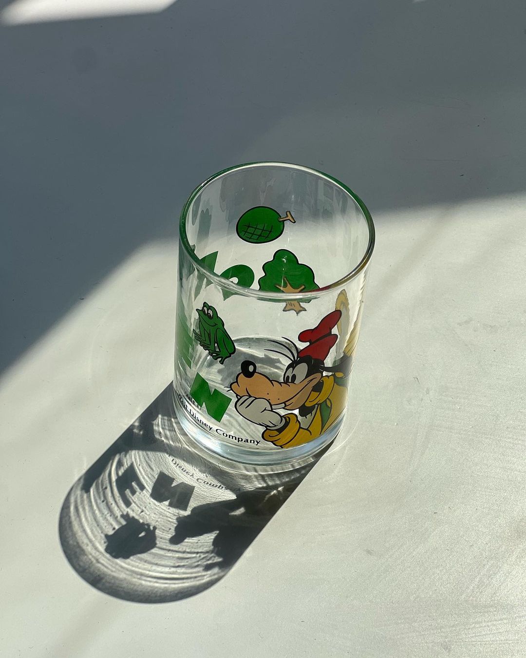 Ly Thủy Tinh Disney Goofy Họa Tiết Xanh Lá